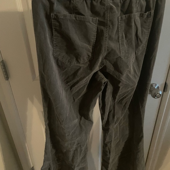 Gray flared jeans - Picture 3 of 3